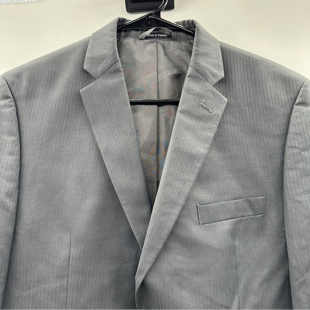 Joseph & Feiss Gray Finely Striped Two Button Long Sleeve Blazer Size 20 - Picture 2 of 10